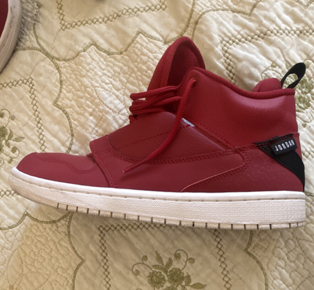 Jordan 1 Mid Unisex Kids Sneaker Red/White/Black US 7Y AQ1331-600